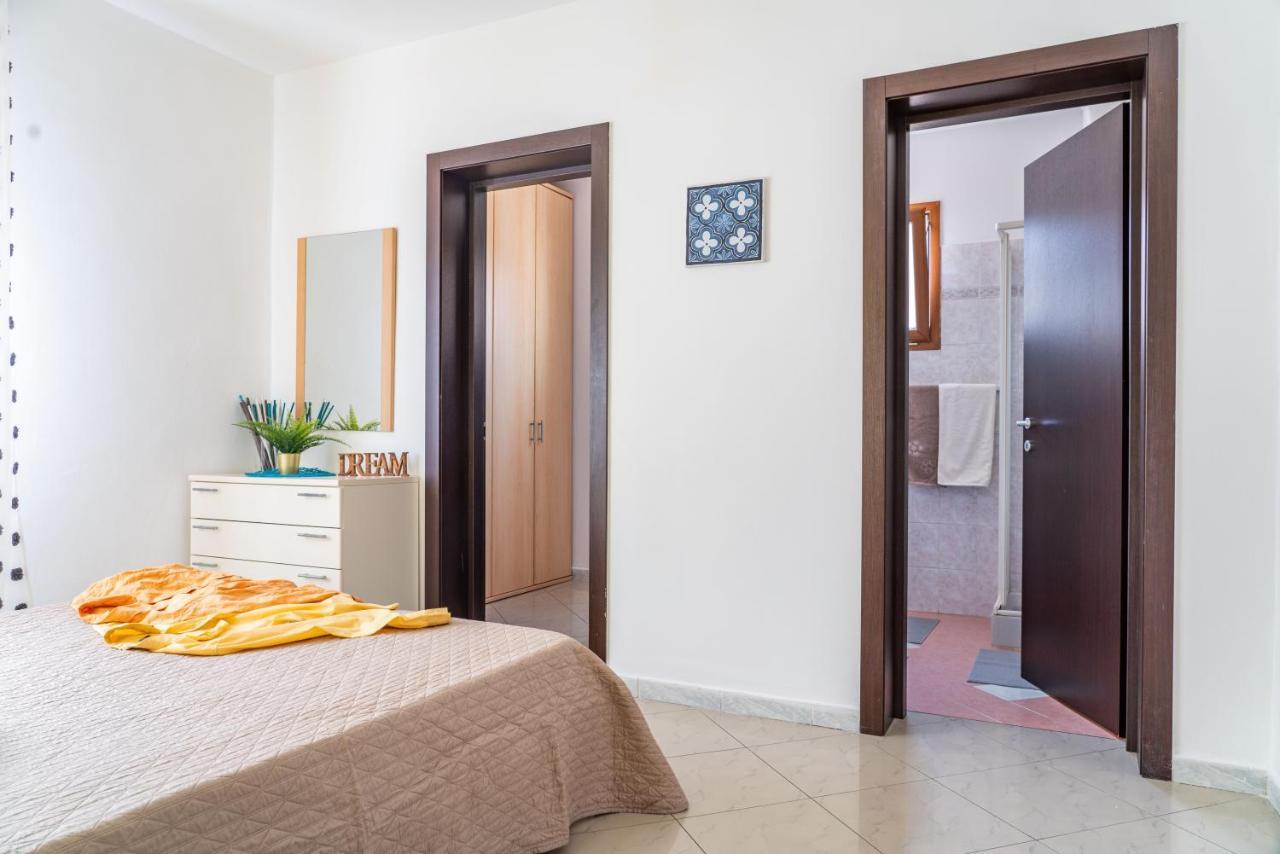 Residence Yellow Римини Екстериор снимка