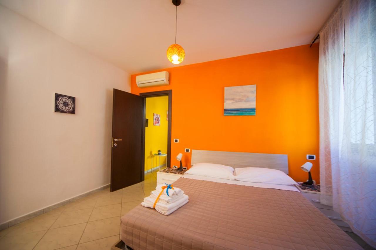 Residence Yellow Римини Екстериор снимка