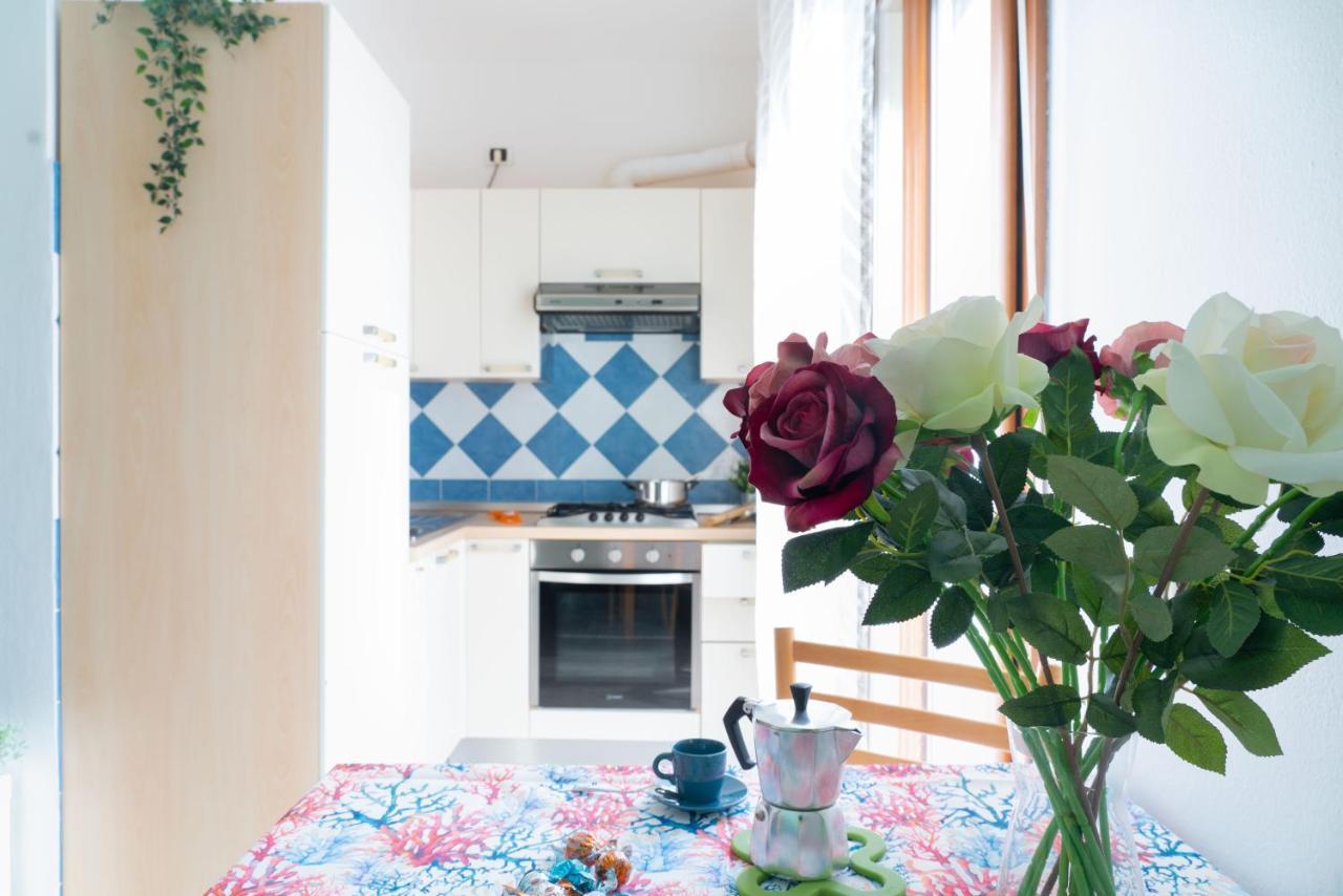 Residence Yellow Римини Екстериор снимка