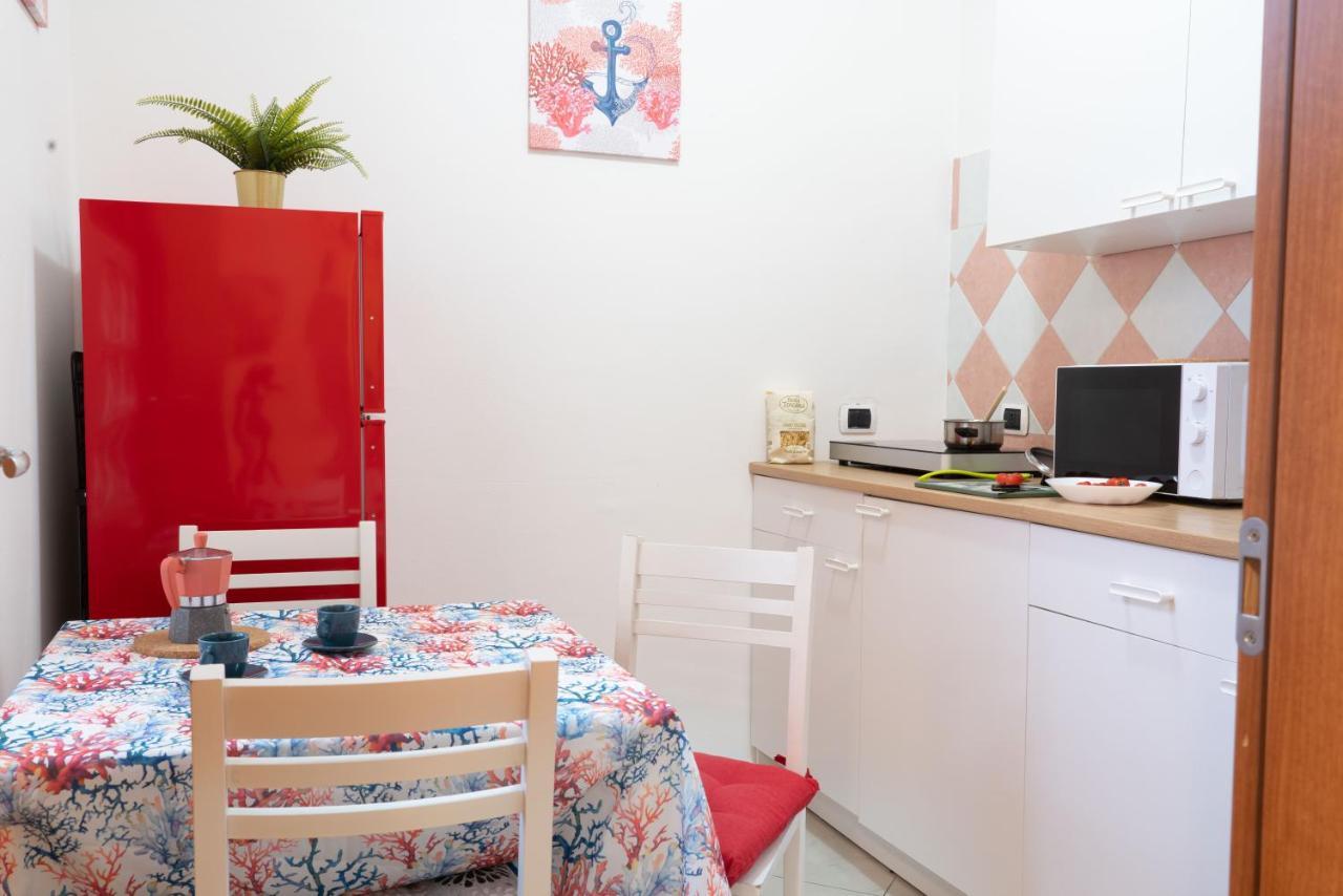 Residence Yellow Римини Екстериор снимка